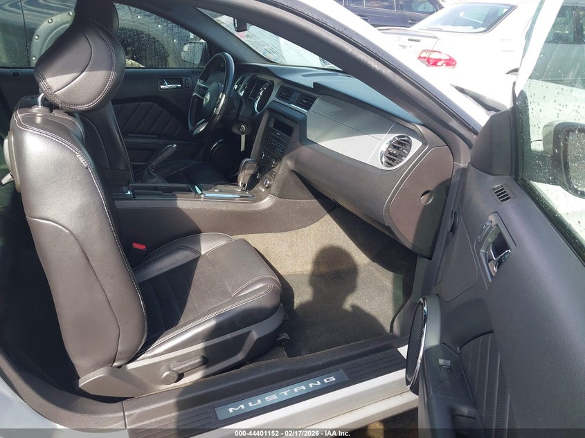 2013 Ford Mustang V6 Premium