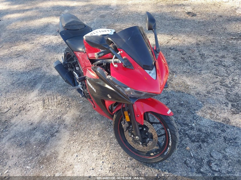 2015 YAMAHA YZFR3 auction photo 1