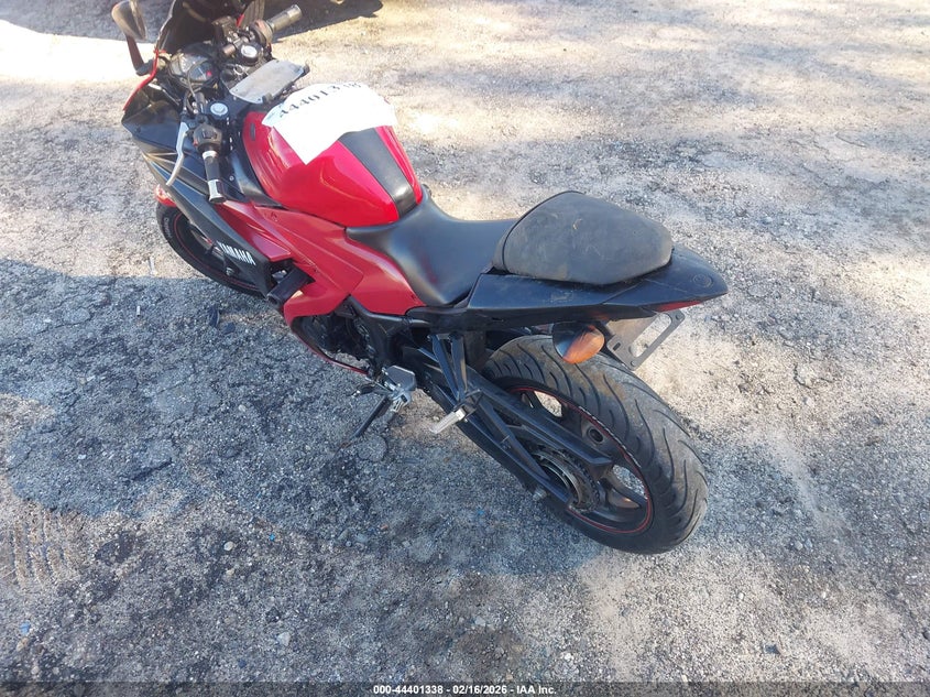 2015 YAMAHA YZFR3 auction photo 3