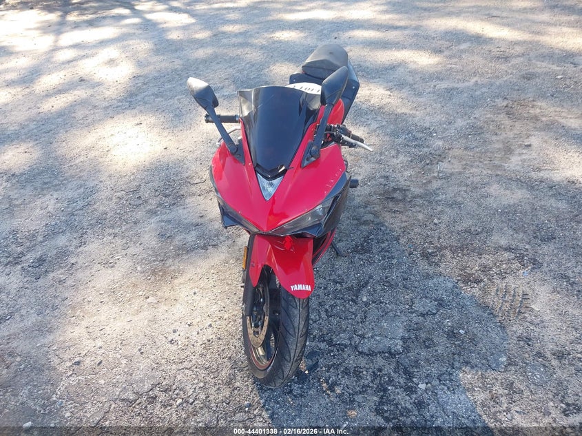 2015 YAMAHA YZFR3 auction photo 5