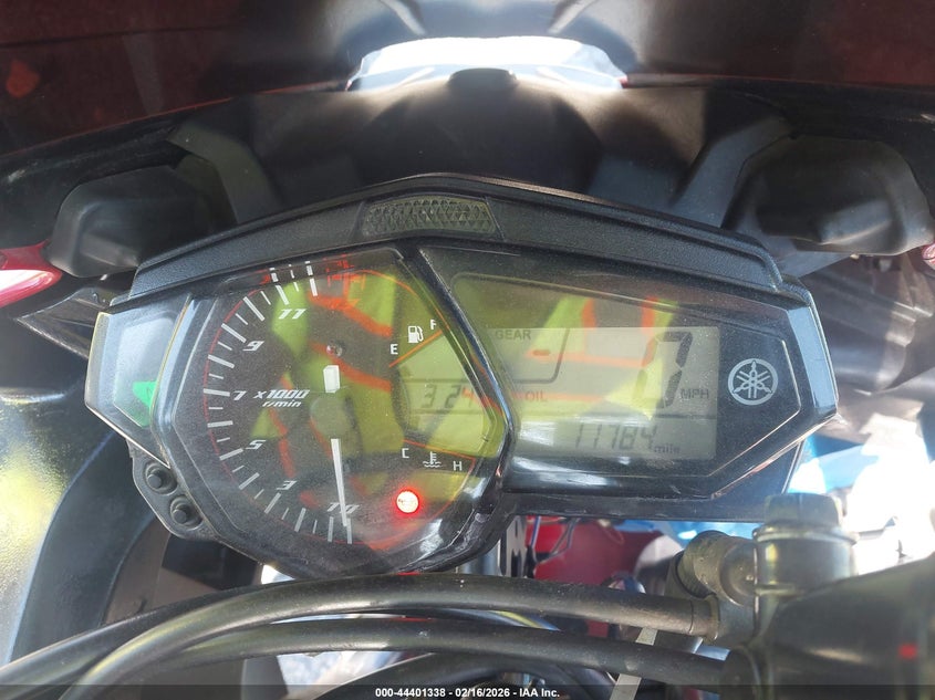 2015 YAMAHA YZFR3 auction photo 7