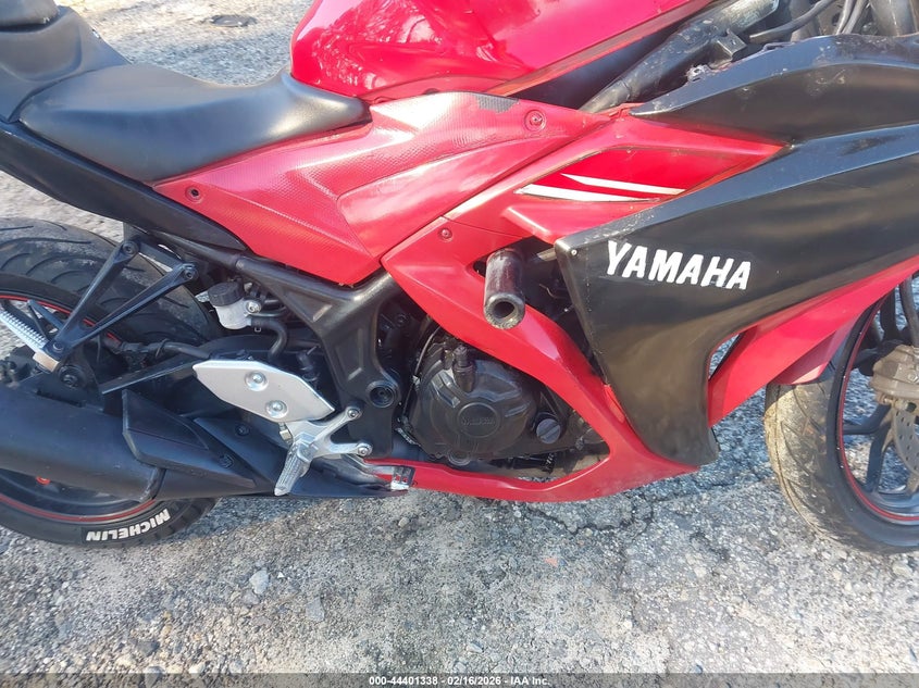2015 YAMAHA YZFR3 auction photo 8
