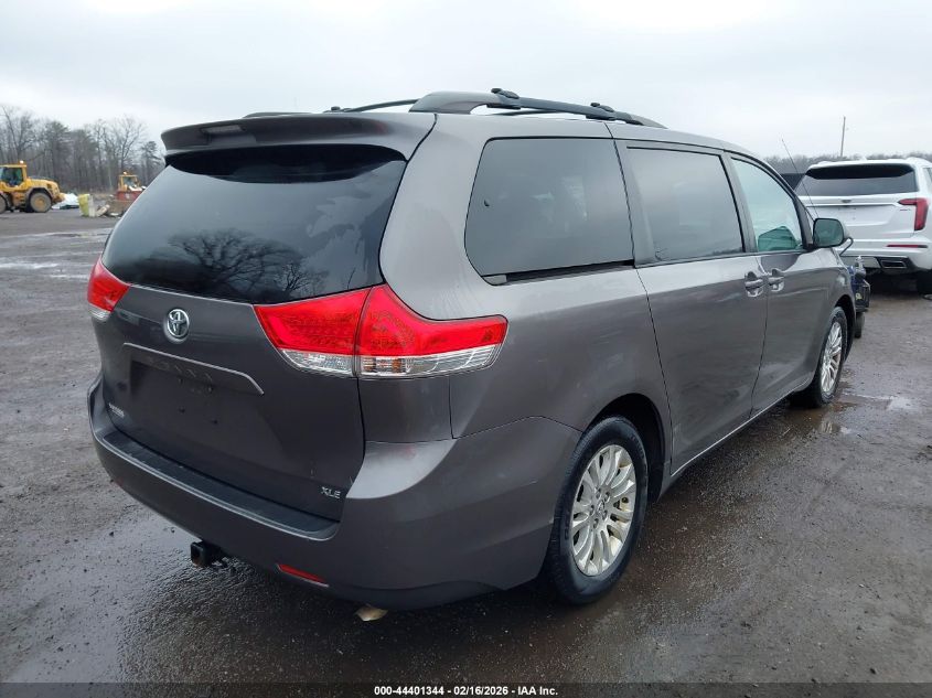 2014 Toyota Sienna Xle V6 8 Passenger