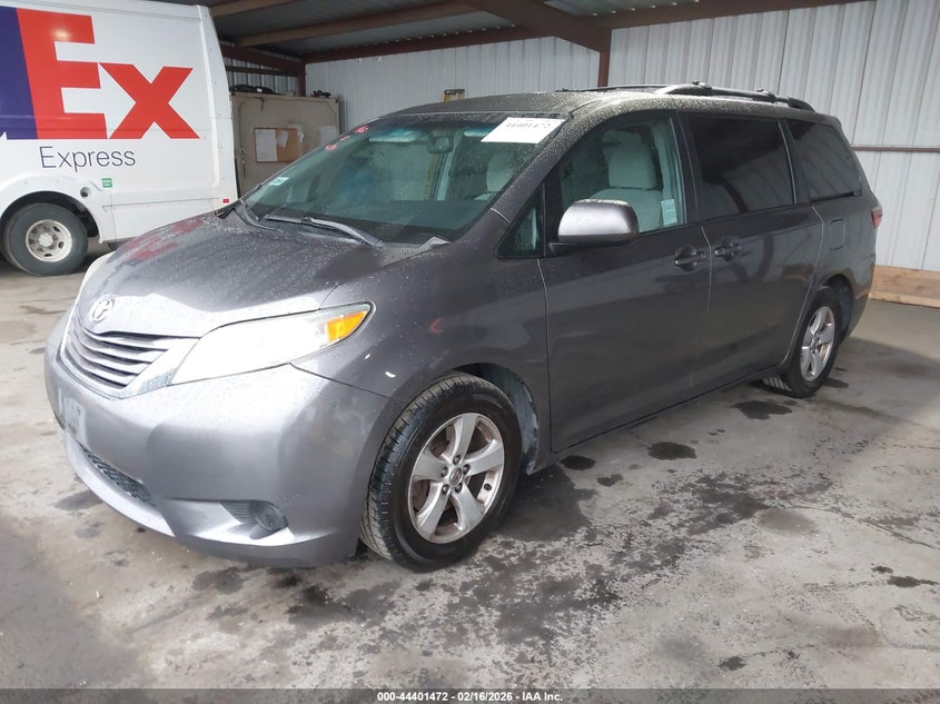 2017 Toyota Sienna Le 8 Passenger