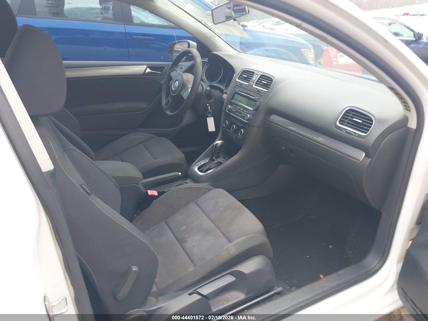 2013 Volkswagen Golf 2.5L 2-Door