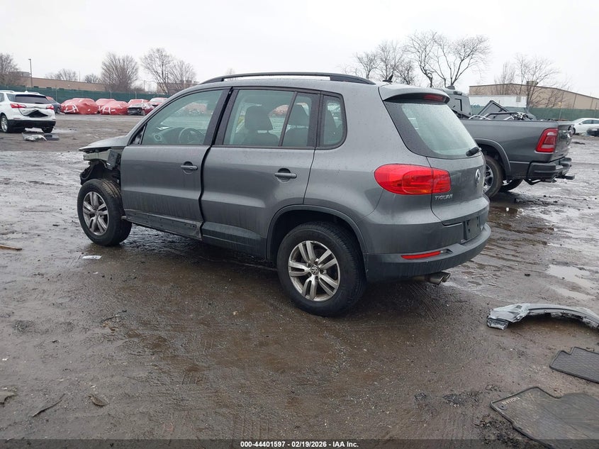 2016 Volkswagen Tiguan S