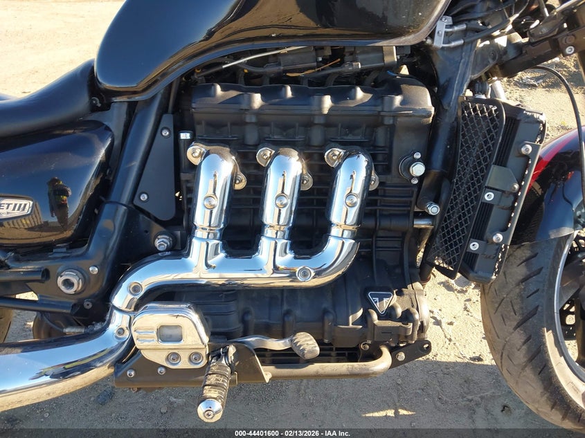 VIN SMTC02L43JJ856302 2018 TRIUMPH MOTORCYCLE ROCKET III ROADSTER