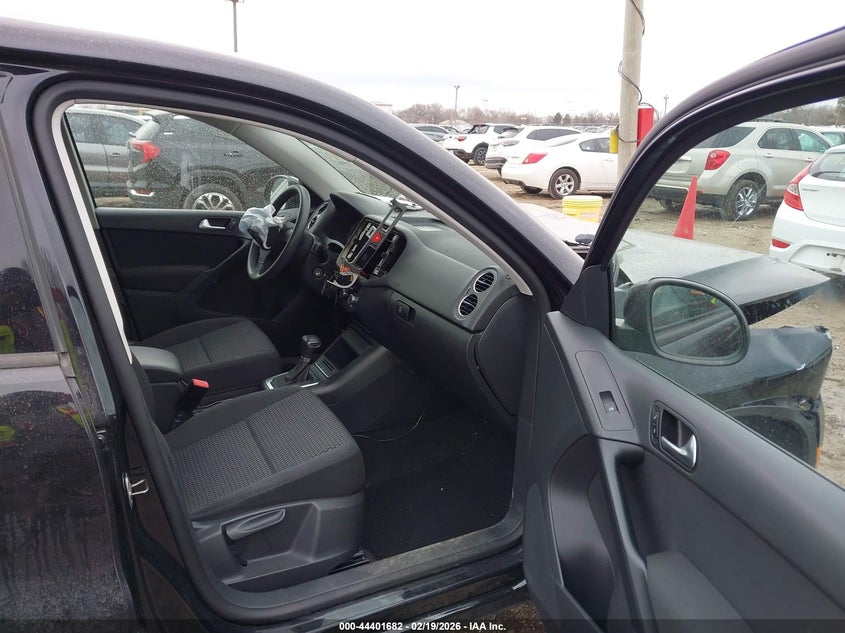 2010 Volkswagen Tiguan S