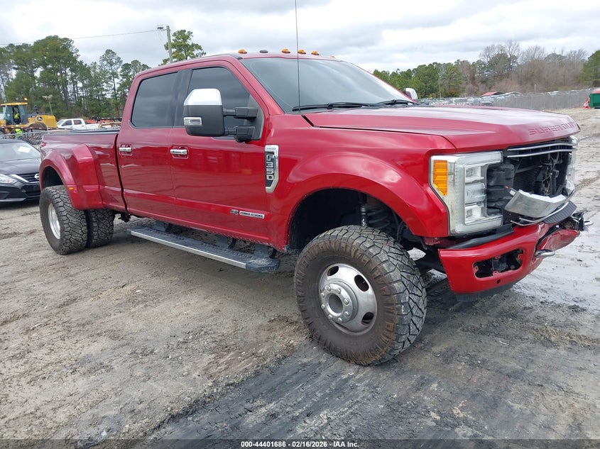 2017 FORD F-350 LARIAT