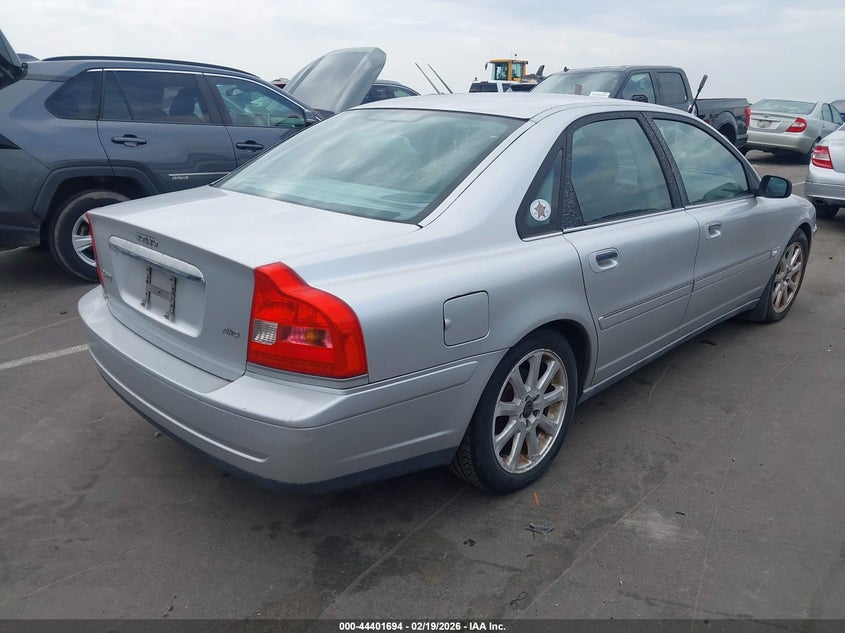 2004 Volvo S80 2.5T