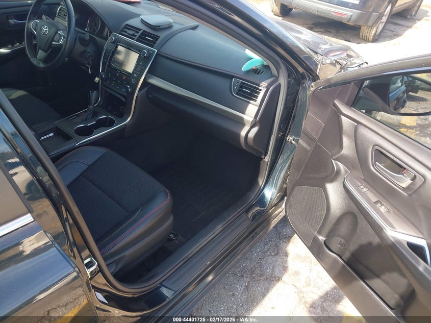 2016 Toyota Camry Se