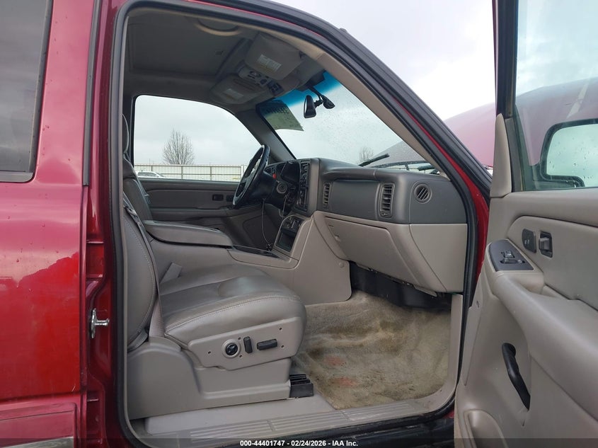 2004 Chevrolet Suburban 1500 Lt