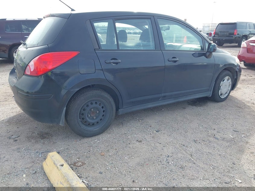2009 Nissan Versa 1.8S