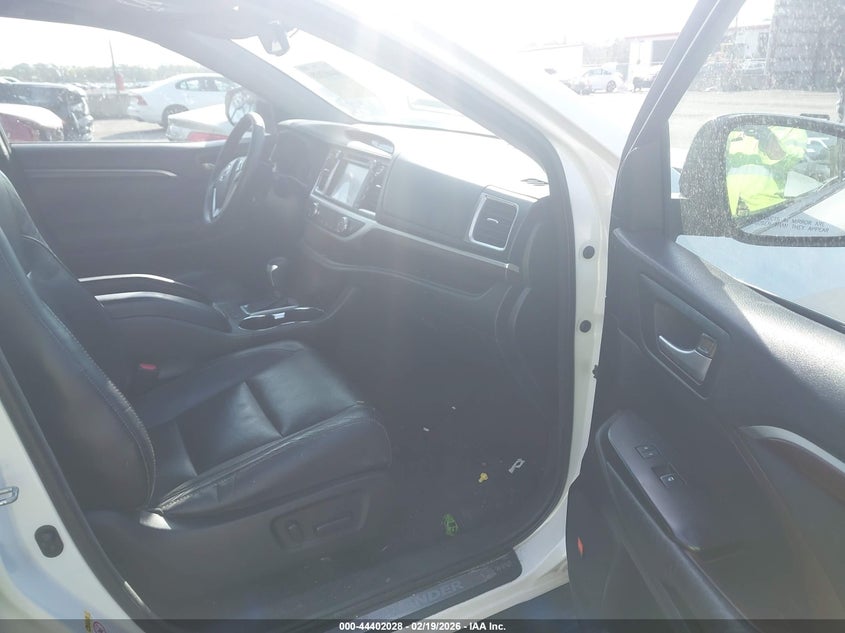 2015 Toyota Highlander Limited Platinum V6