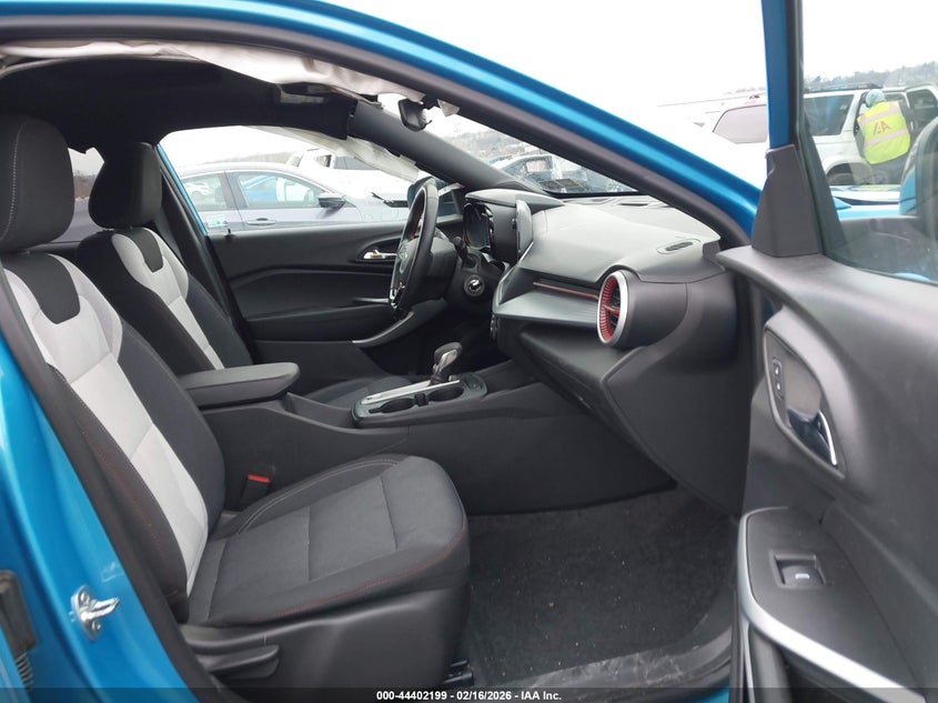 2025 Chevrolet Trax Fwd 1Rs