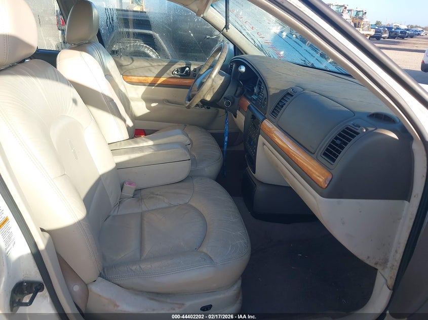 2001 Lincoln Continental