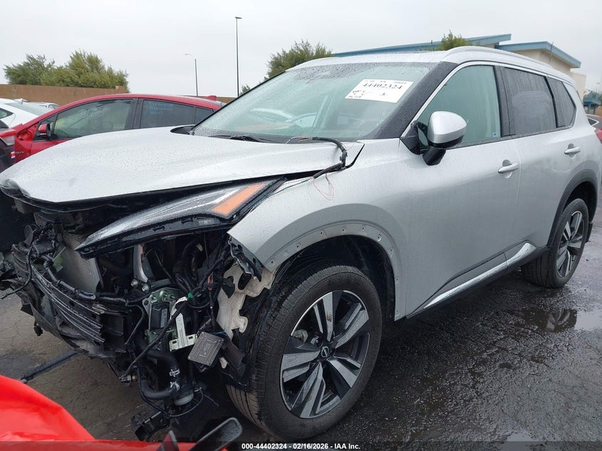 2023 Nissan Rogue Platinum Fwd