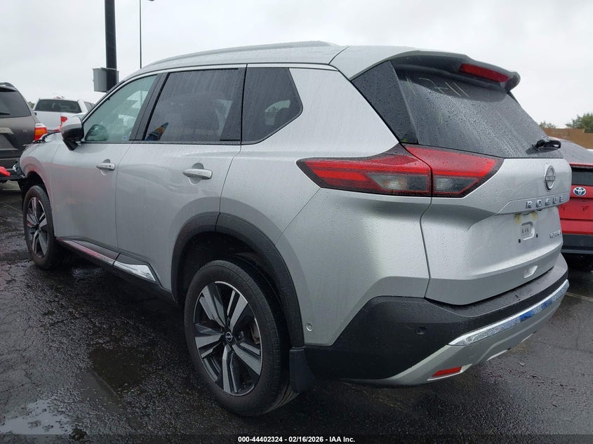 2023 Nissan Rogue Platinum Fwd