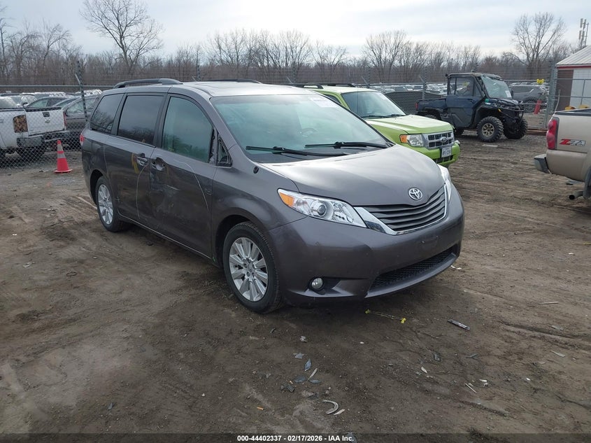2013 Toyota Sienna Xle 7 Passenger