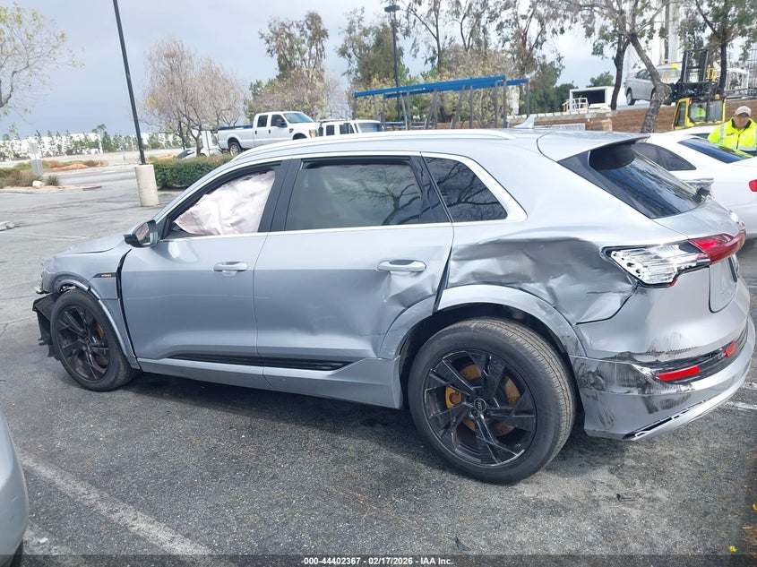 2022 Audi E-Tron Premium Quattro VIN: WA1AAAGE6NB020459 Lot: 44402367