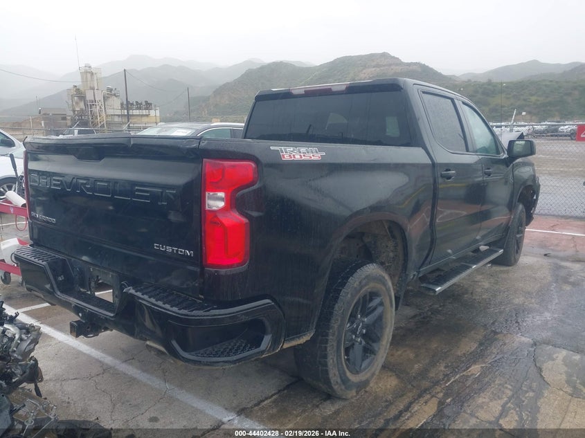 2020 Chevrolet Silverado 1500 4Wd Short Bed Custom Trail Boss