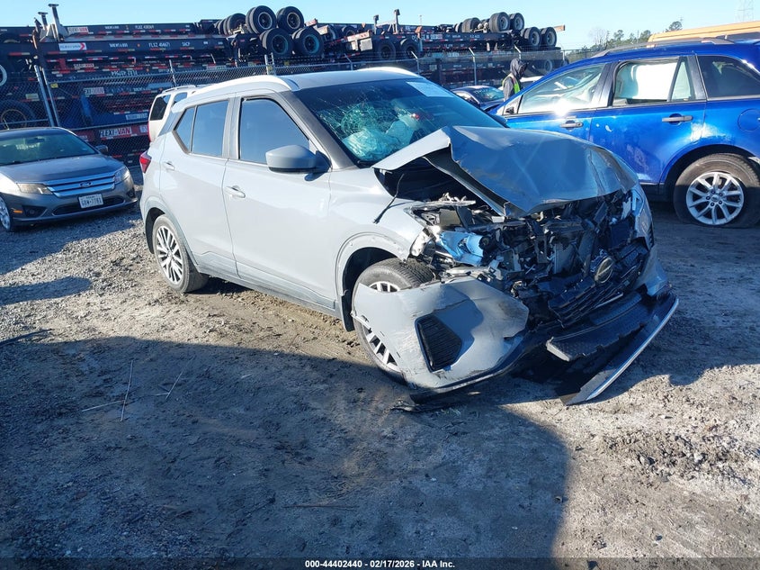 2021 Nissan Kicks Sv Xtronic Cvt