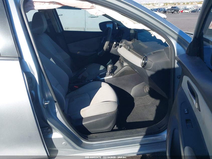 2019 Toyota Yaris Le