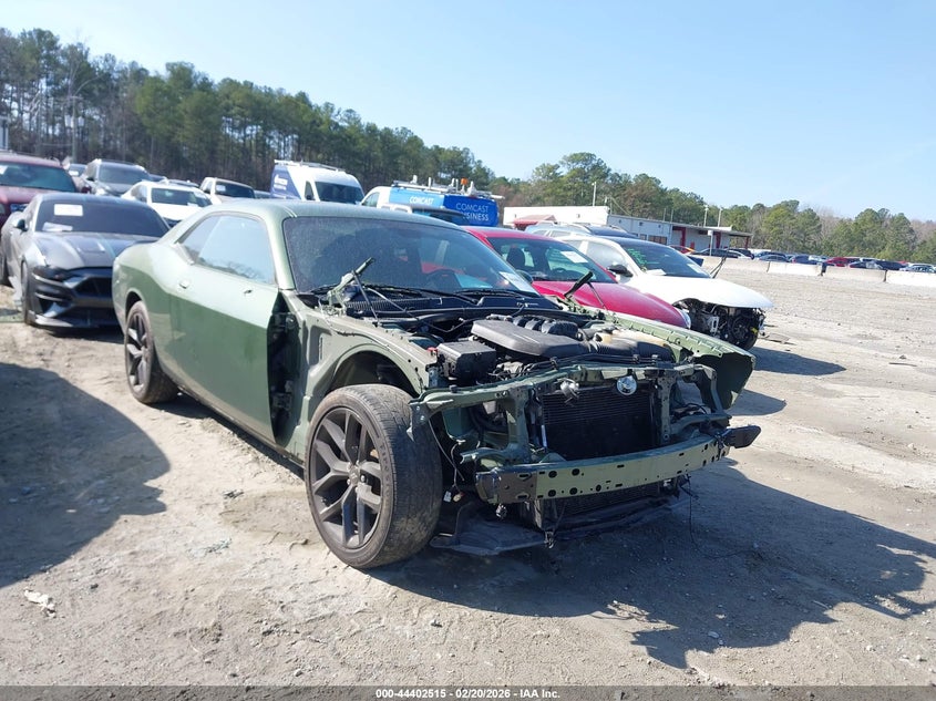 2022 Dodge Challenger Sxt