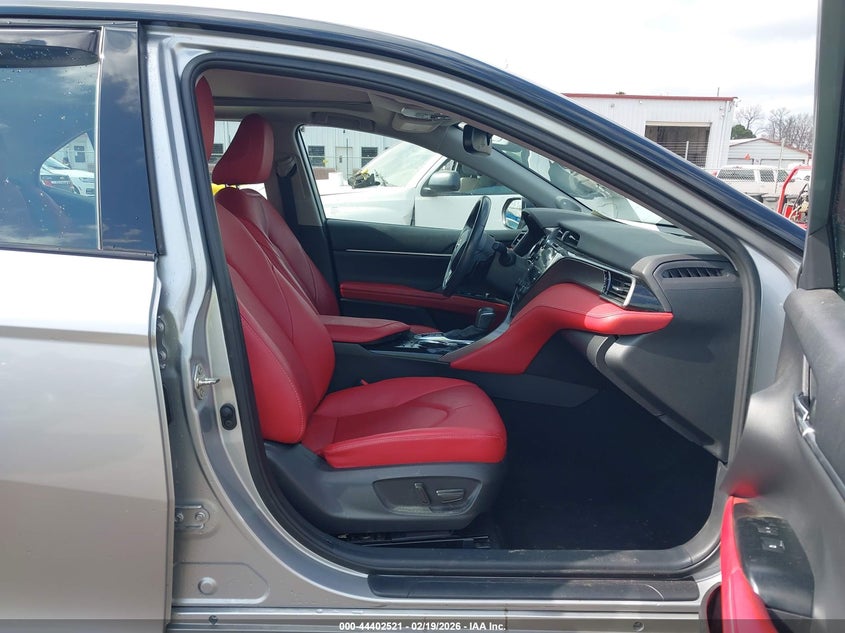 2020 Toyota Camry Xse Awd