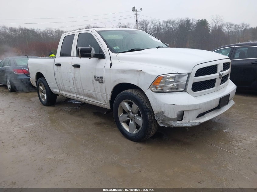 2019 Ram 1500 Classic Express 4X4 6'4 Box
