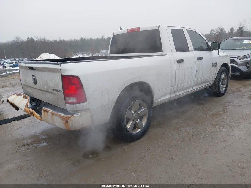 2019 Ram 1500 Classic Express 4X4 6'4 Box