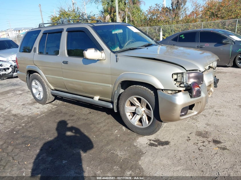 2002 Nissan Pathfinder Le