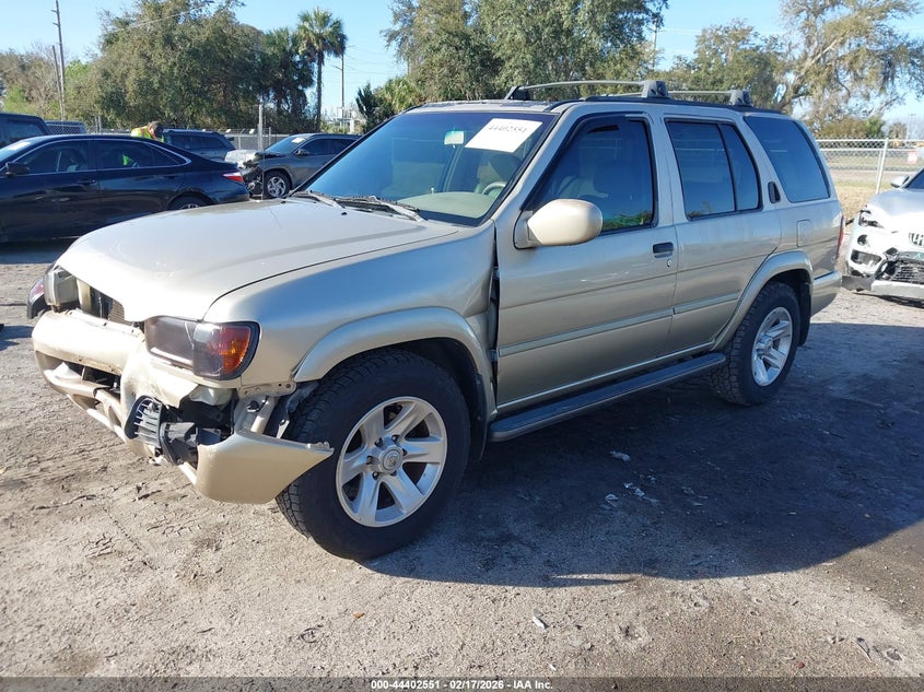 2002 Nissan Pathfinder Le
