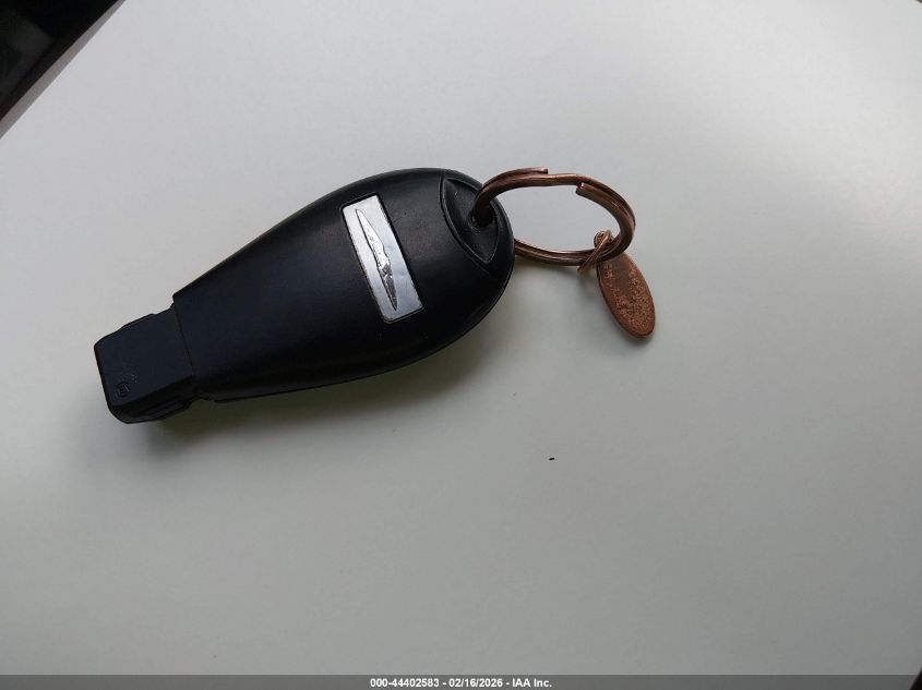 2011 Chrysler Town & Country Touring VIN: 2A4RR5DGXBR704257 Lot: 44402583