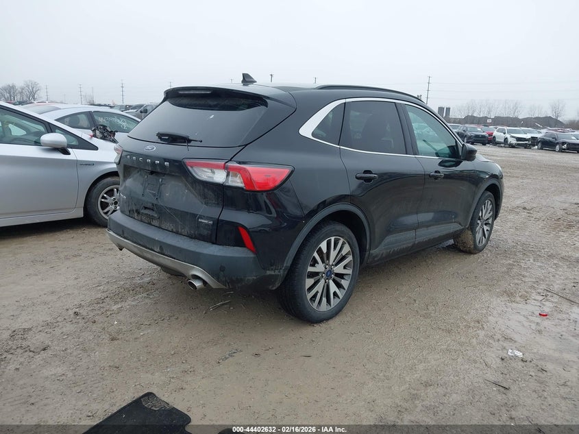 2021 Ford Escape Titanium Hybrid