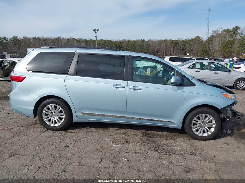 2015 Toyota Sienna Xle 8 Passenger VIN: 5TDYK3DC3FS585956 Lot: 44402696