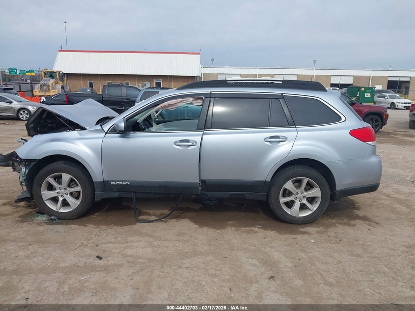 2013 Subaru Outback 2.5I Premium VIN: 4S4BRCCC7D3284829 Lot: 44402703