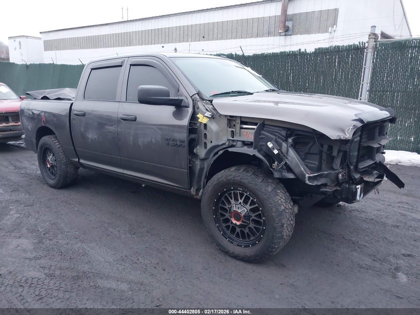 2017 Ram 1500 Express 4X4 5'7 Box