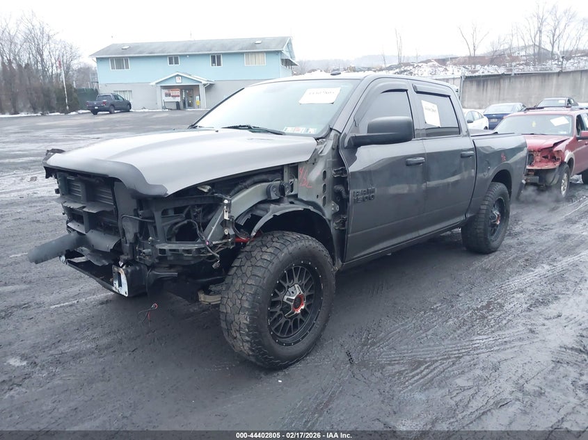 2017 Ram 1500 Express 4X4 5'7 Box