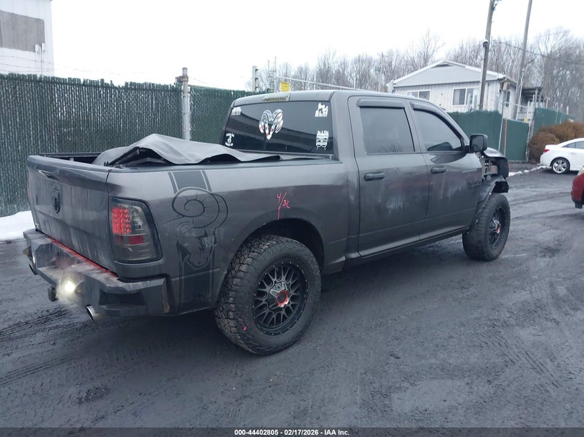 2017 Ram 1500 Express 4X4 5'7 Box