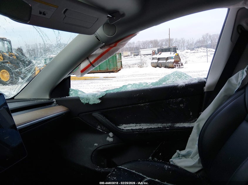 2022 Tesla Model Y Long Range Dual Motor All-Wheel Drive