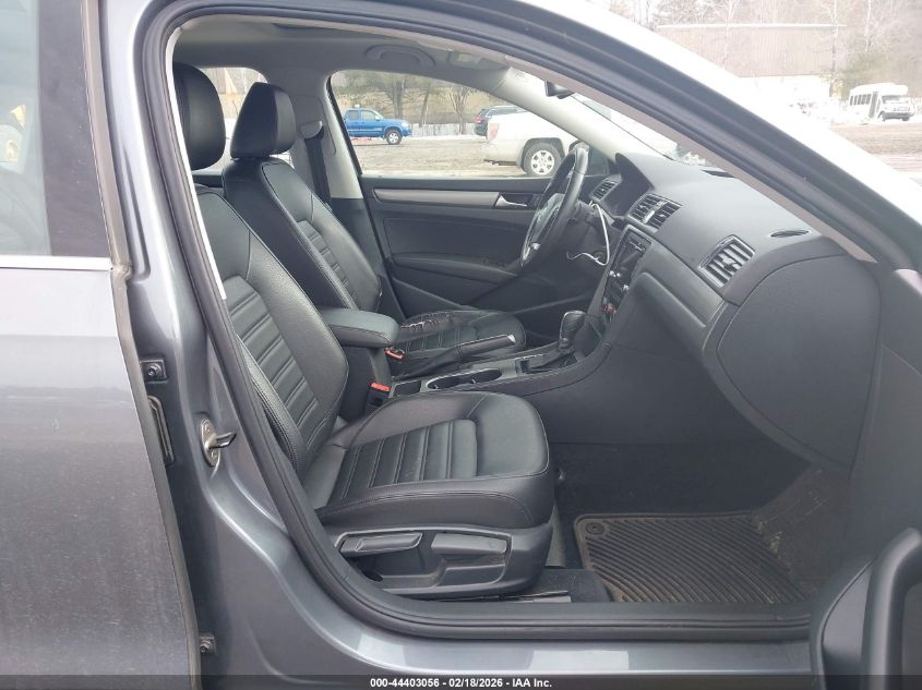 2014 Volkswagen Passat 3.6L V6 Se