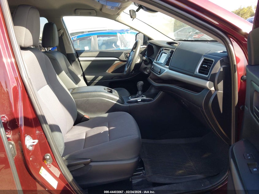 2019 Toyota Highlander Le