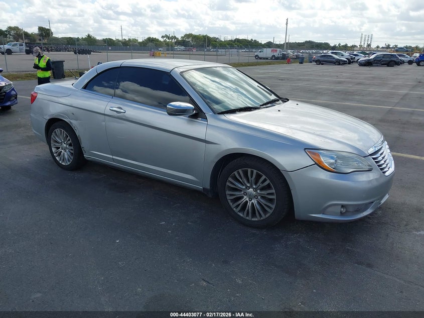 2011 Chrysler 200 Limited