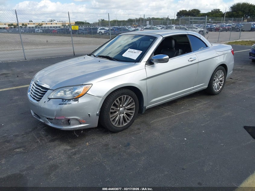 2011 Chrysler 200 Limited