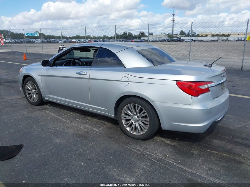 2011 Chrysler 200 Limited