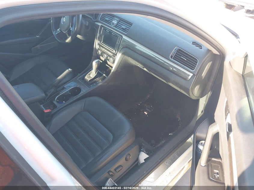 2017 Volkswagen Passat 1.8T Sel Premium