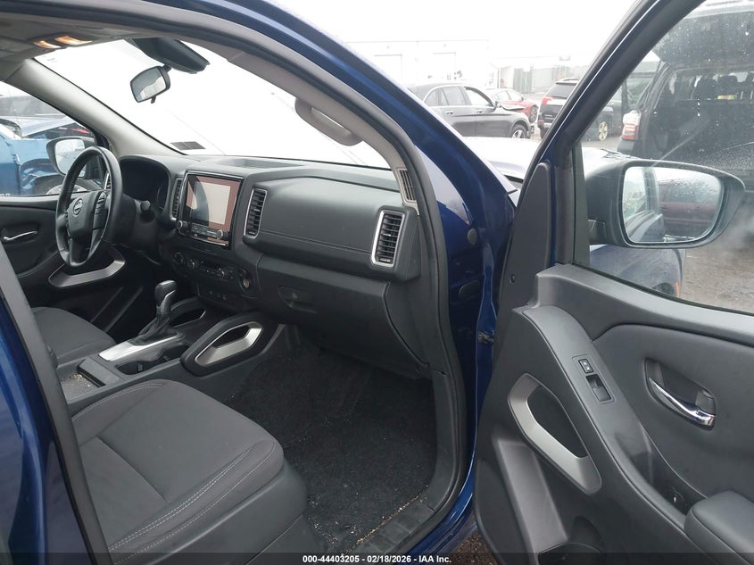 2022 Nissan Frontier Long Bed Sv 4X4