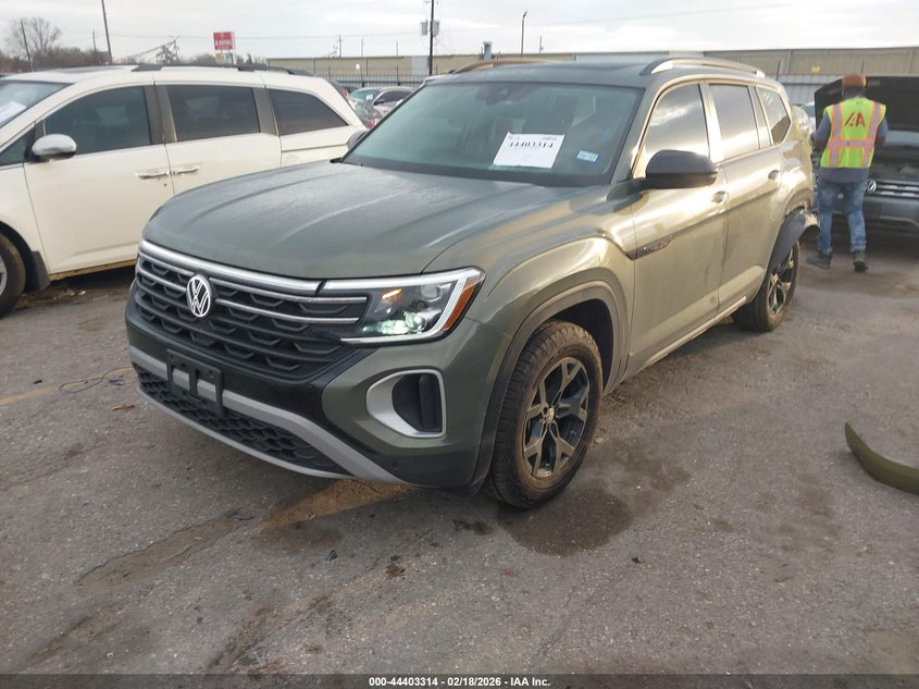 2025 Volkswagen Atlas 2.0T Peak Edition