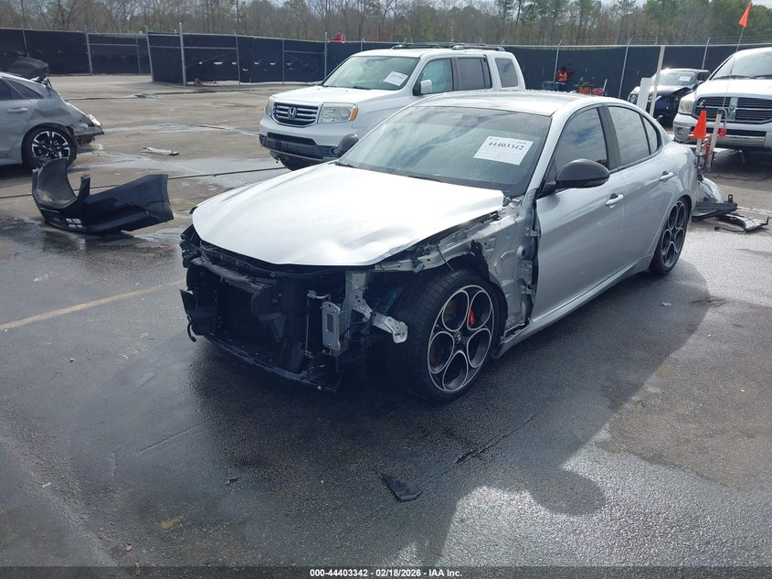 2019 Alfa Romeo Giulia Ti Sport Rwd